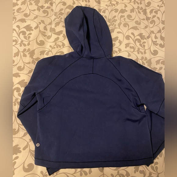 Lululemon AirWrap Pullover Hoodie - Picture 7 of 9